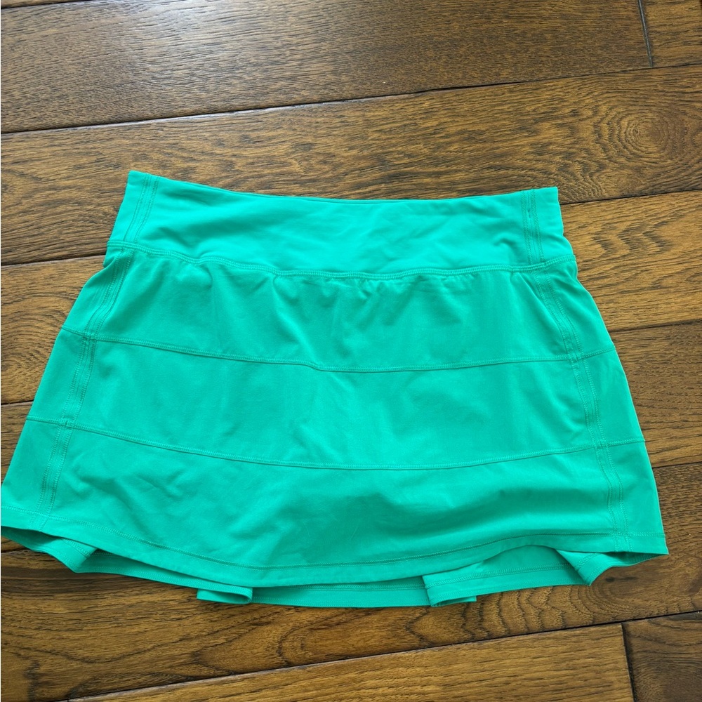 Lululemon Pace Revival Mid-Rise Skort Size:8 Color: Kelly Green